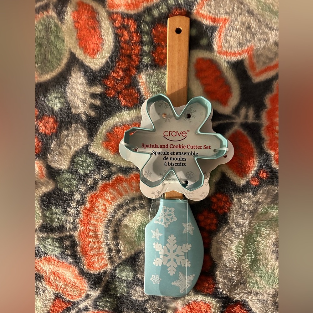 Crave Spatula and Cookie Cutter Set